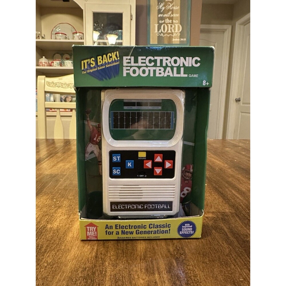 2016 Mattel Basic Fun Electronic Football Handheld Game Retro 70s NEW MPN 09506
